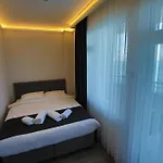 Hotel Black Pearly