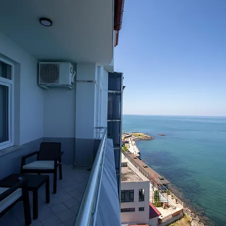 Отель Black Pearly 3*