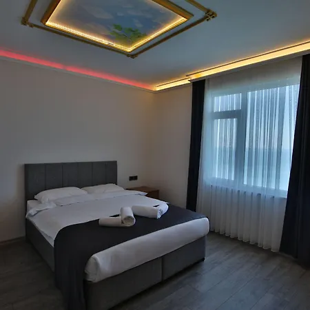 Отель Black Pearly