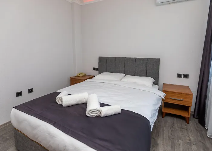 Black Pearly Szálloda 3*